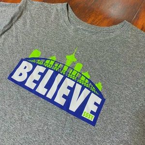 BELIEVE SWEATWER 💙💚